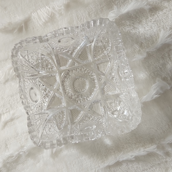 Lenox Square Glass dish stamped in the center - Picture 2 of 7